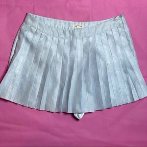 Silence & Noise pleated SKORT